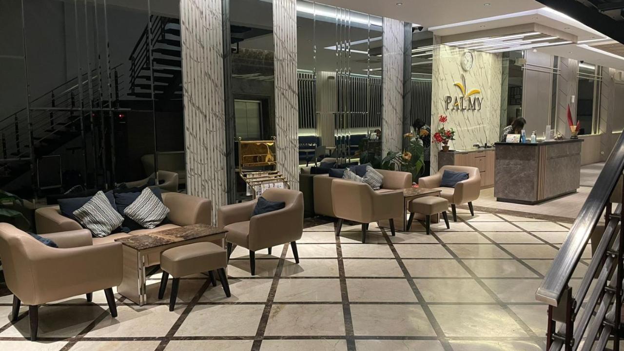 Hotel Palmy Tanjung Redep Luaran gambar