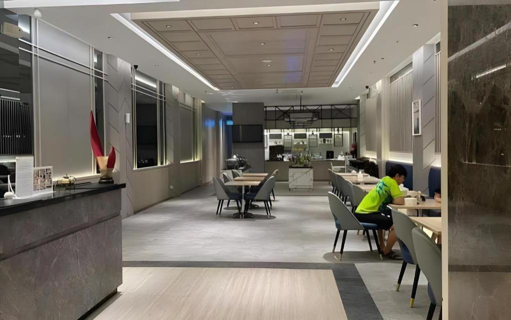 Hotel Palmy Tanjung Redep Luaran gambar