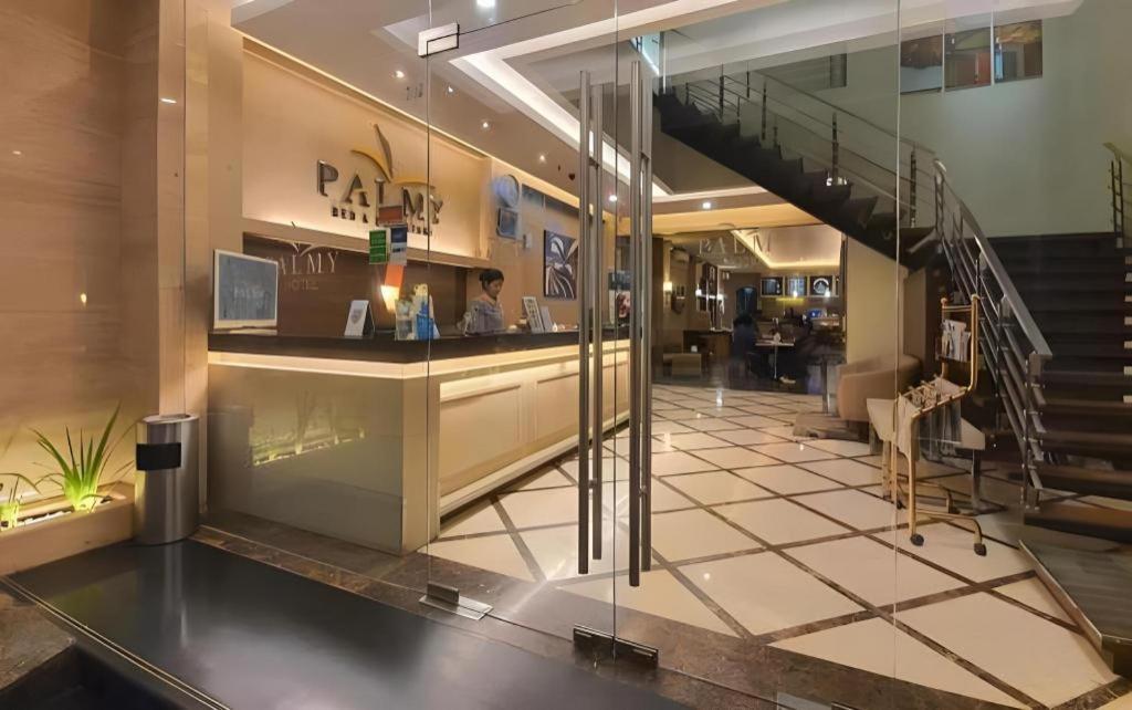 Hotel Palmy Tanjung Redep Luaran gambar