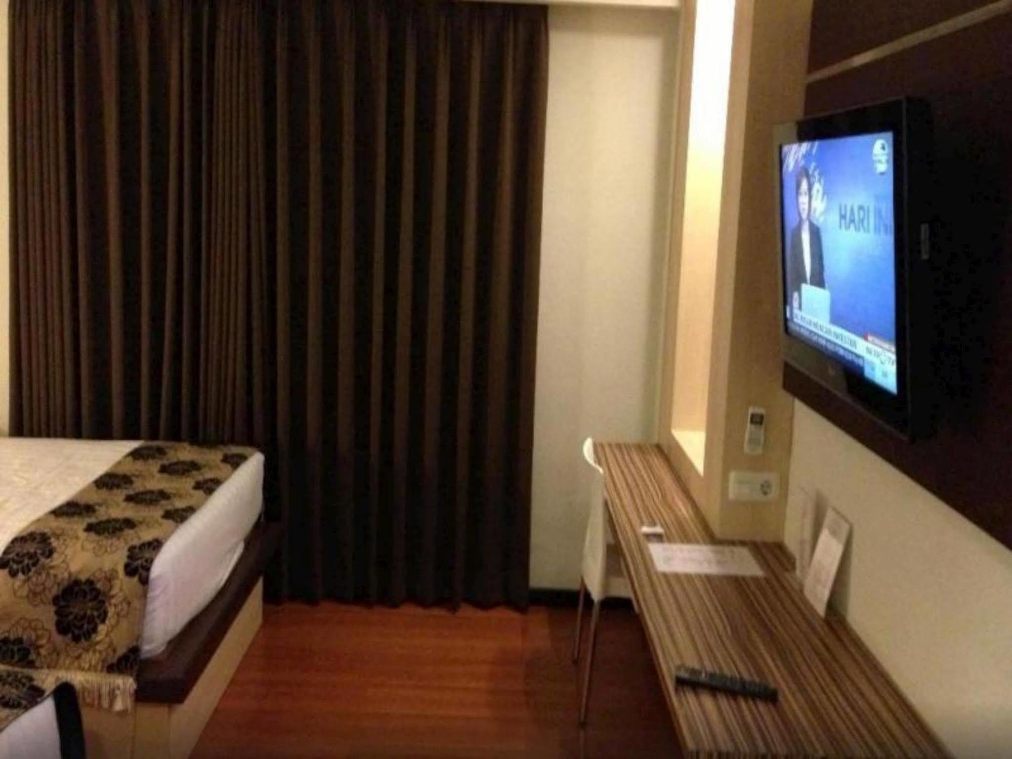 Hotel Palmy Tanjung Redep Luaran gambar