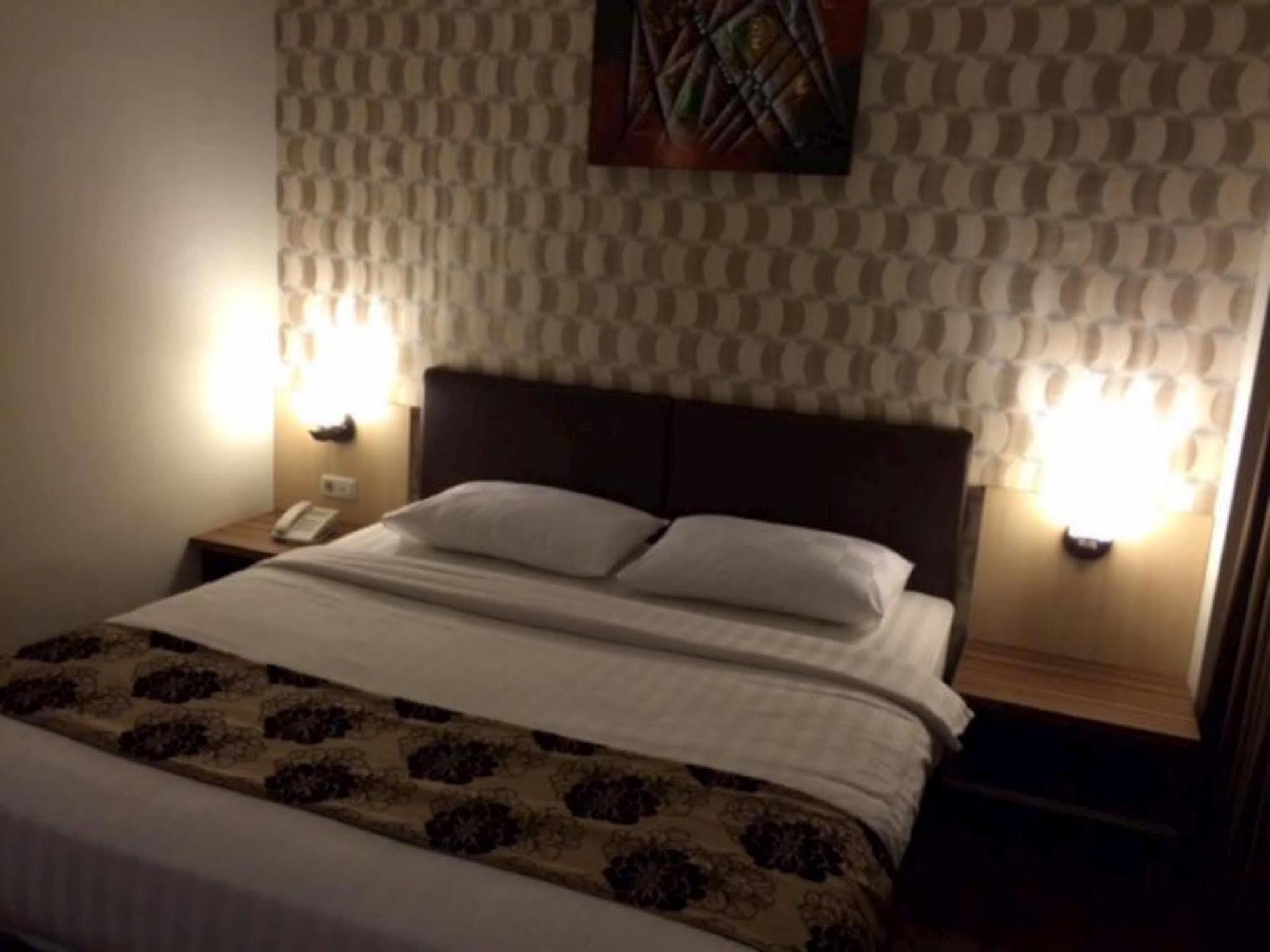 Hotel Palmy Tanjung Redep Luaran gambar